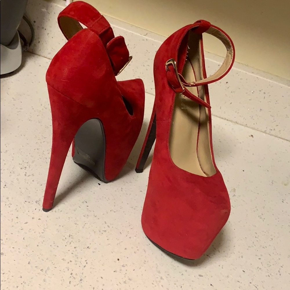Women’s Red high heels w/ platform